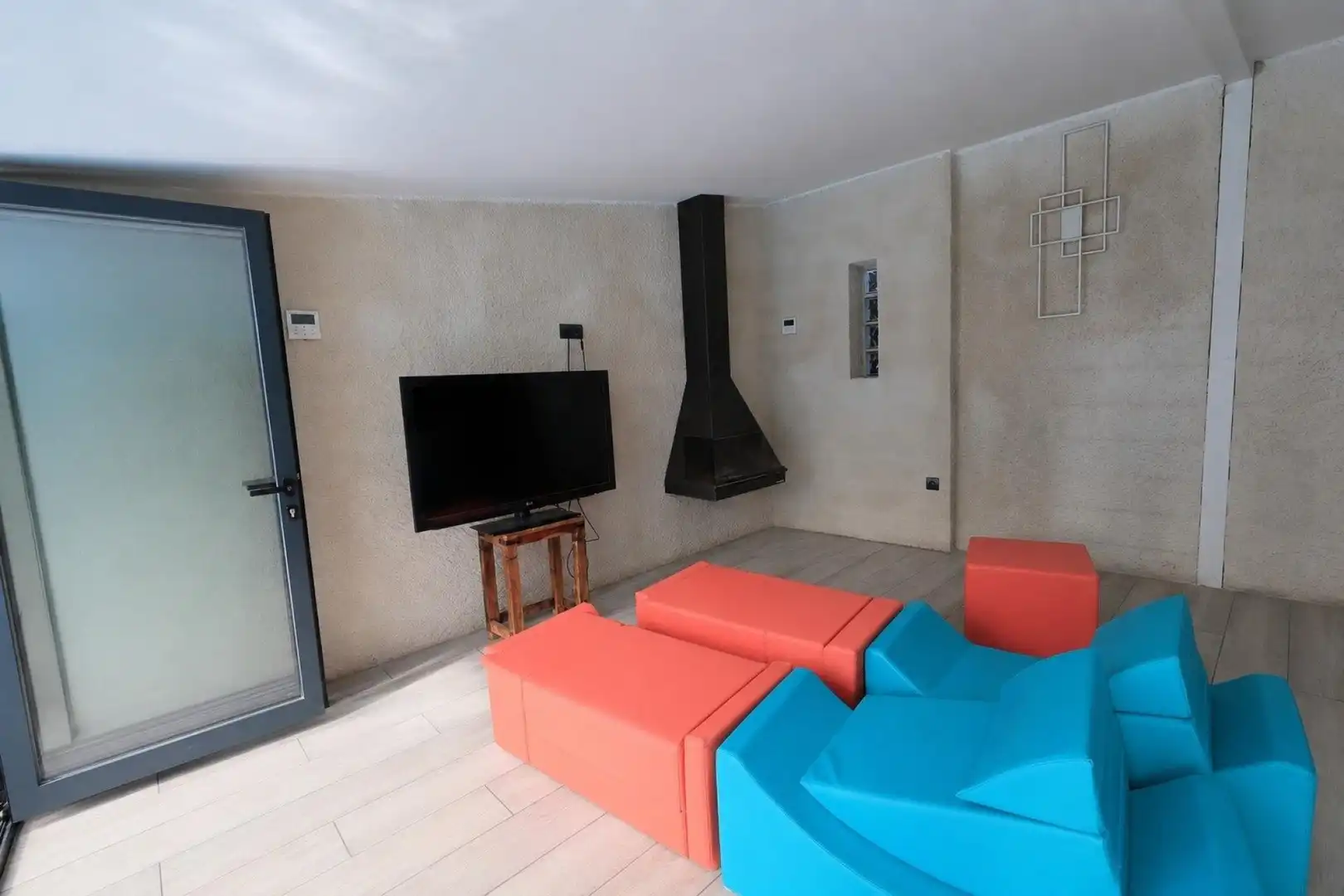Sala de estar de Casa adosada en venta en Ponferrada con Aire acondicionado, Calefacción y Terraza