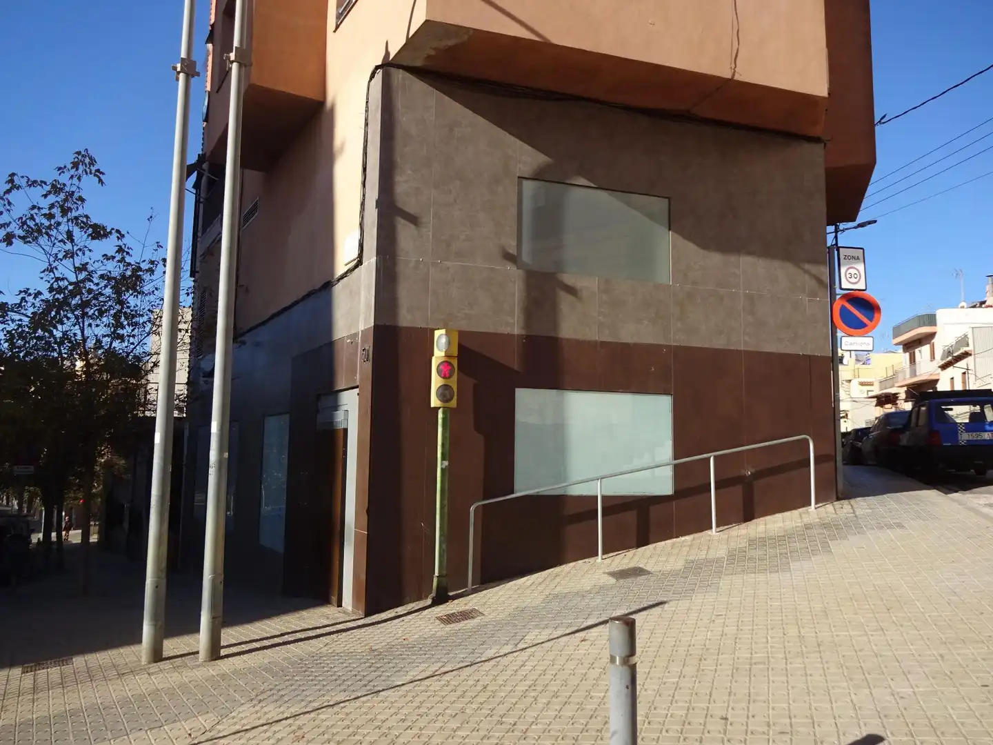 Vista exterior de Local de alquiler en Mataró