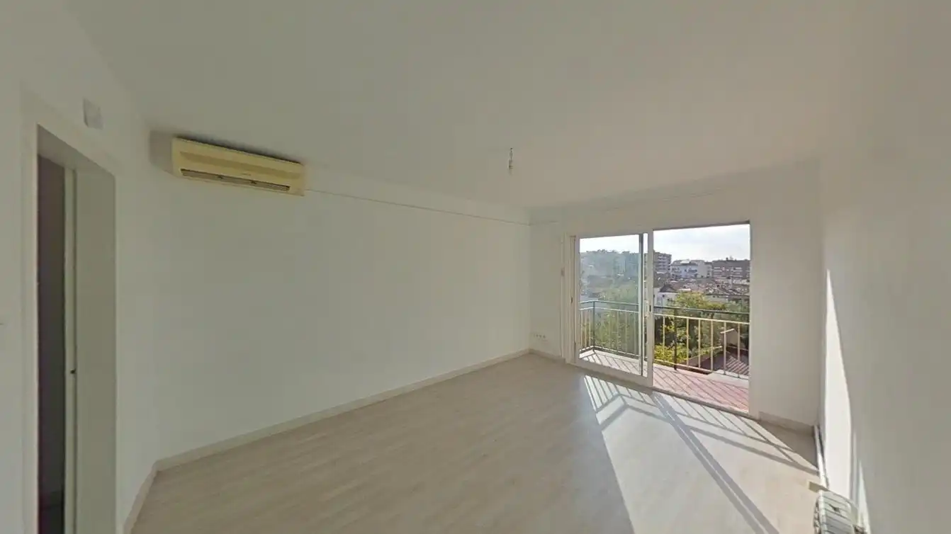 Balcony of Flat for sale in Sabadell  with Heating