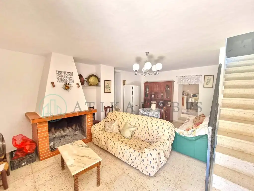 Sala de estar de Casa o chalet en venta en Canillas de Aceituno con Aire acondicionado, Jardín privado y Terraza