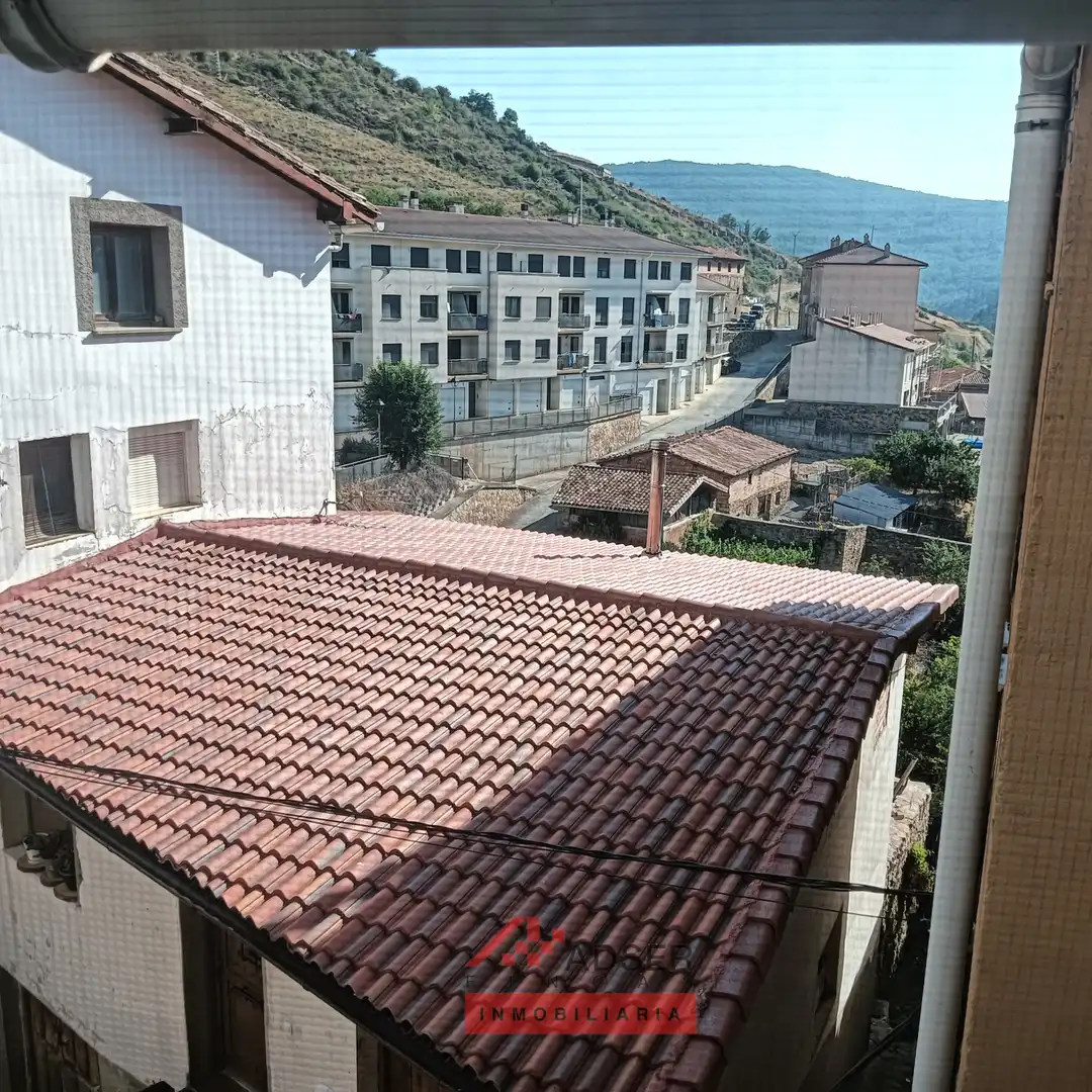 Vista exterior de Casa o xalet en venda en Villoslada de Cameros amb Calefacció i Moblat