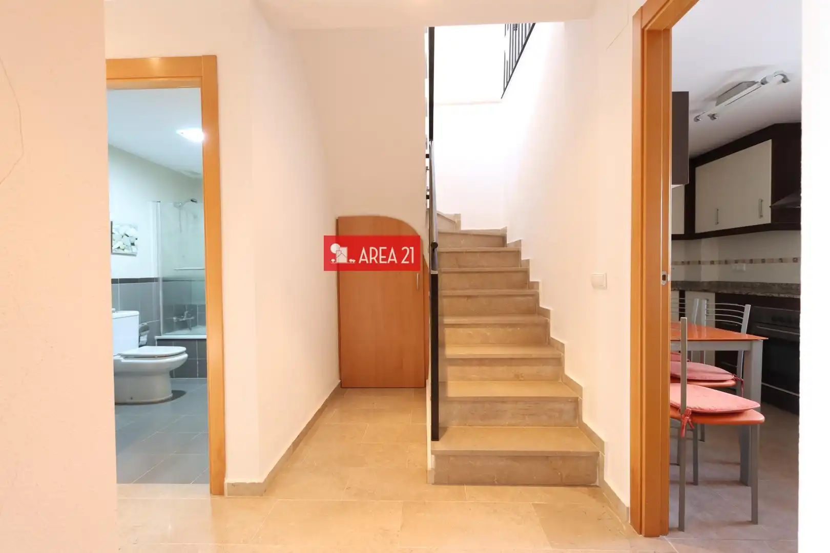 Ático en venta en La Pobla de Vallbona con Aire acondicionado, Calefacción y Terraza