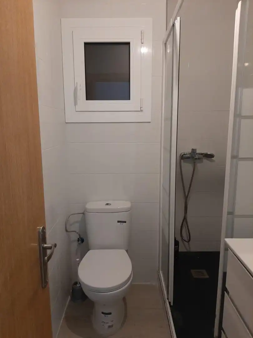 Bany de Pis en venda en Girona