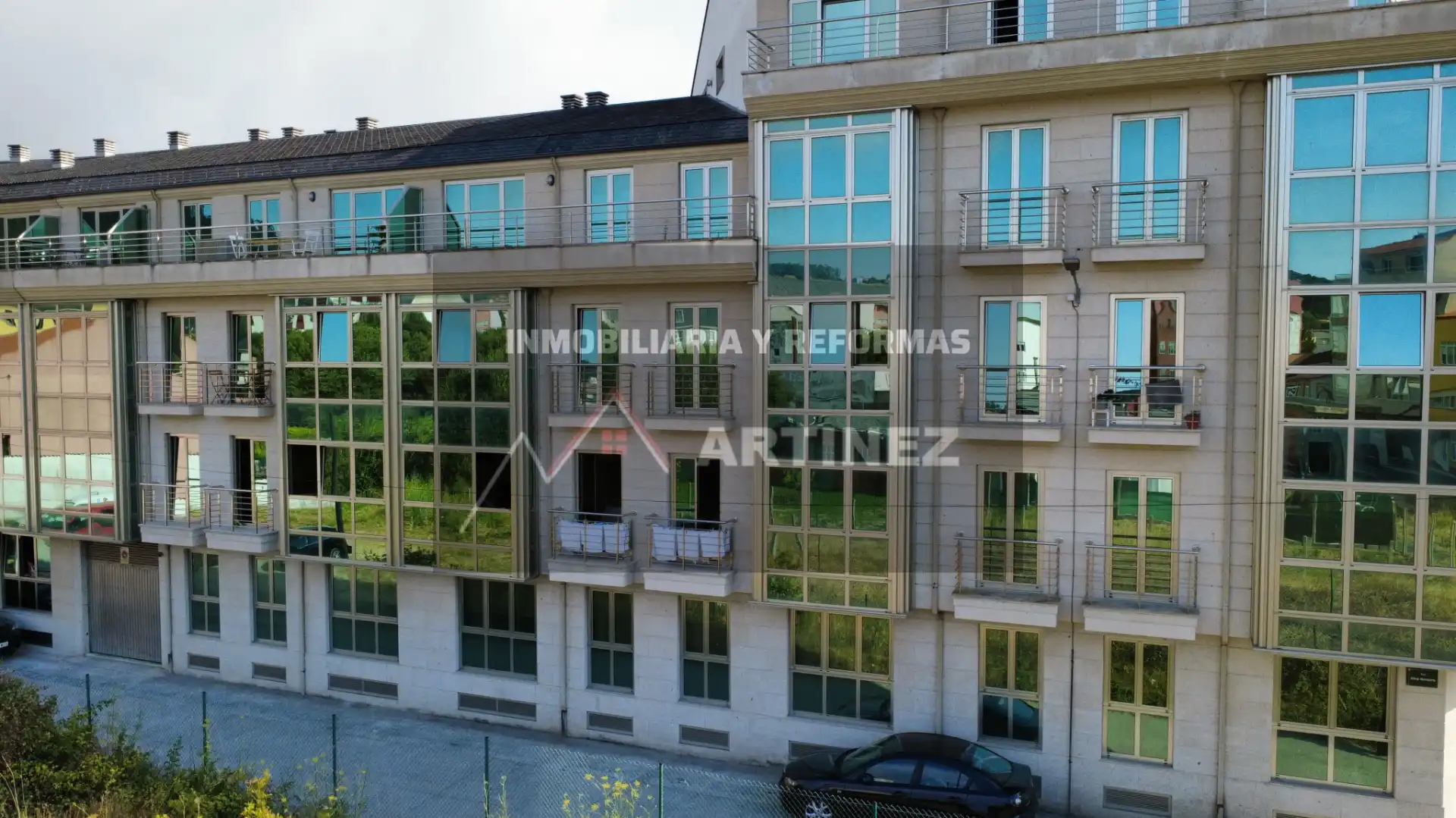 Vista exterior de Àtic en venda en Cedeira amb Aire condicionat, Calefacció i Parquet