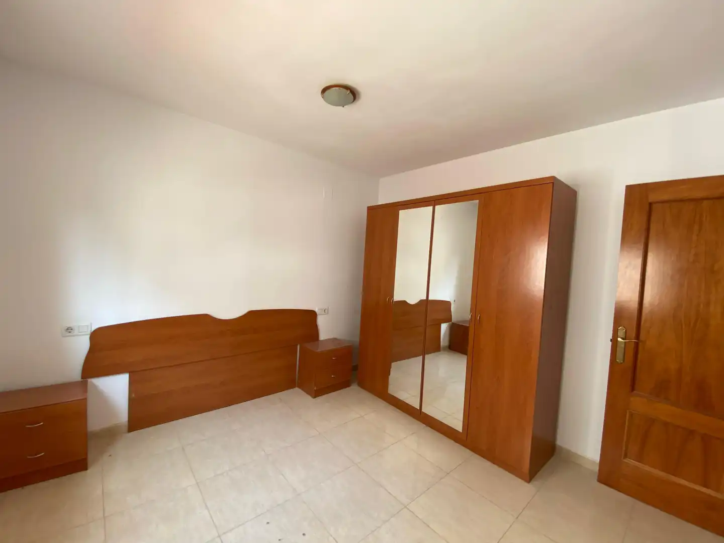 Schlafzimmer von Wohnung zur Miete in Reus mit Möbliert, Ofen und Waschmaschine