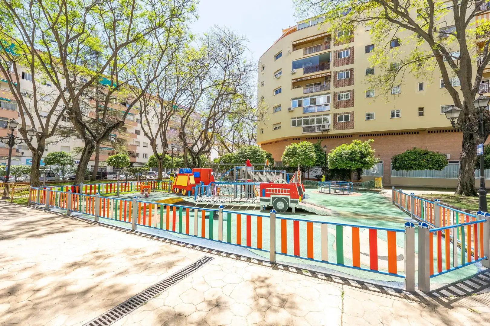 Vista exterior de Piso en venta en Fuengirola con Terraza, Amueblado y Balcón