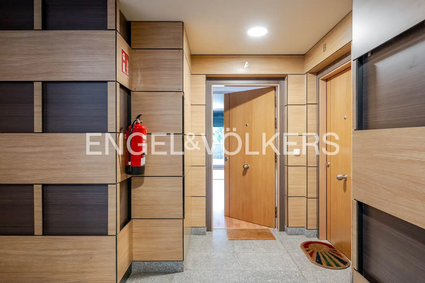 Piso en venta en Astigarraga con Calefacción, Jardín privado y Terraza