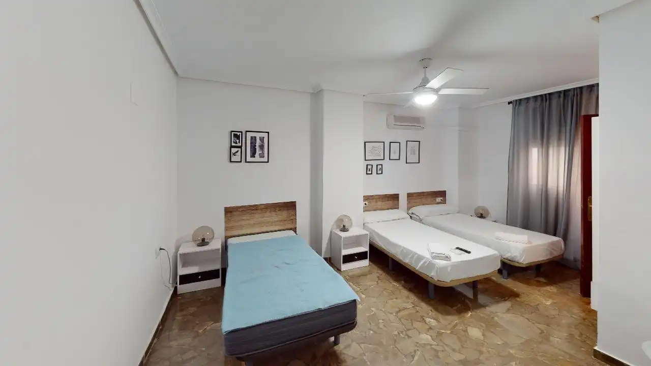 Habitación de Edificio en venta en Jaén