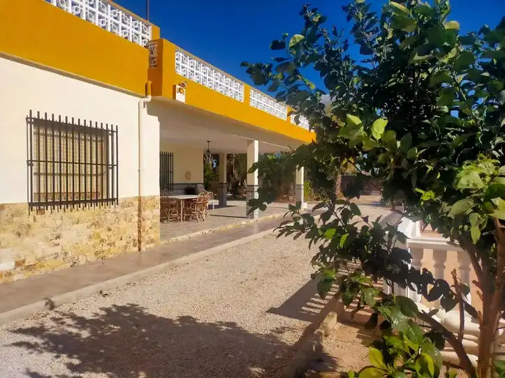 Vista exterior de Casa o chalet de alquiler en La Foia - Daimés - Asprella