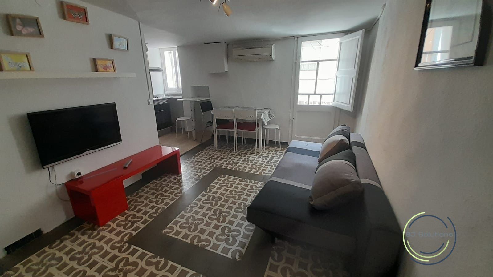 Living room of Flat for sale in Tortosa  with Air Conditioner and Heating