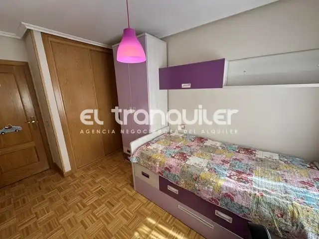 Habitación de Piso de alquiler en Parla con Aire acondicionado, Piscina y Amueblado