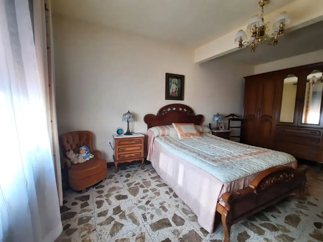 Dormitori de Casa o xalet en venda en Escalona amb Aire condicionat i Calefacció