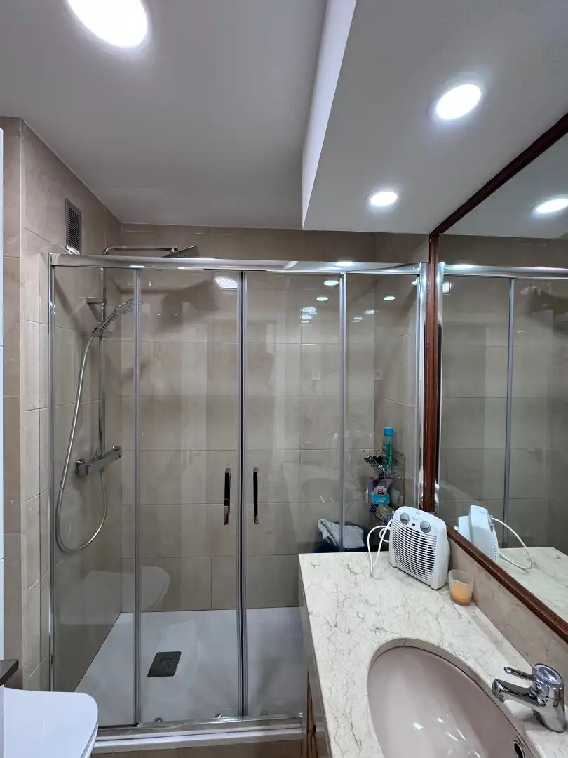 Baño de Piso en venta en Badalona con Aire acondicionado, Parquet y Balcón