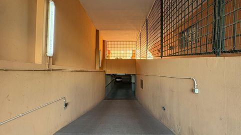 Foto 2 de Garaje en venta en Salesianos, Utrera