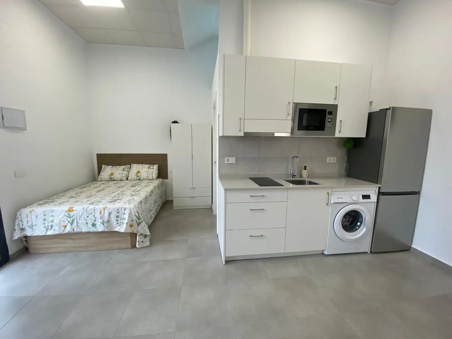 Wohnung zur Miete in Sector V