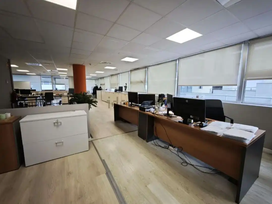 Gewerbefläche zur Miete in av barcelona 109, imagen 8