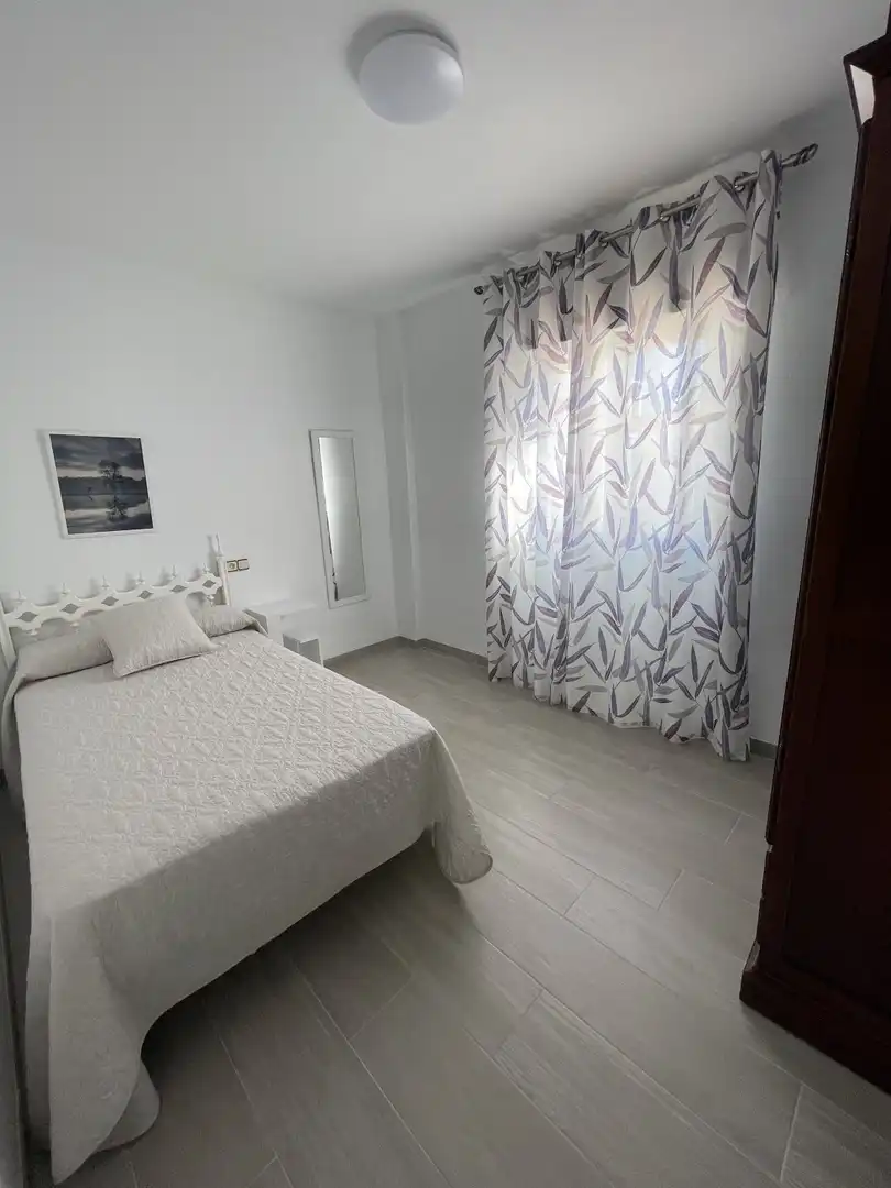Habitación de Piso en venta en Salobreña con Aire acondicionado, Amueblado y Balcón