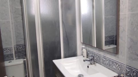 Foto 4 de Piso en venta en Ongarai Kalea, Ermua, Bizkaia