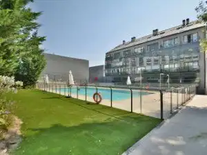 Swimming pool of Duplexes for rent in San Sebastián de los Reyes  with Air Conditioner, Private garden and Terrace