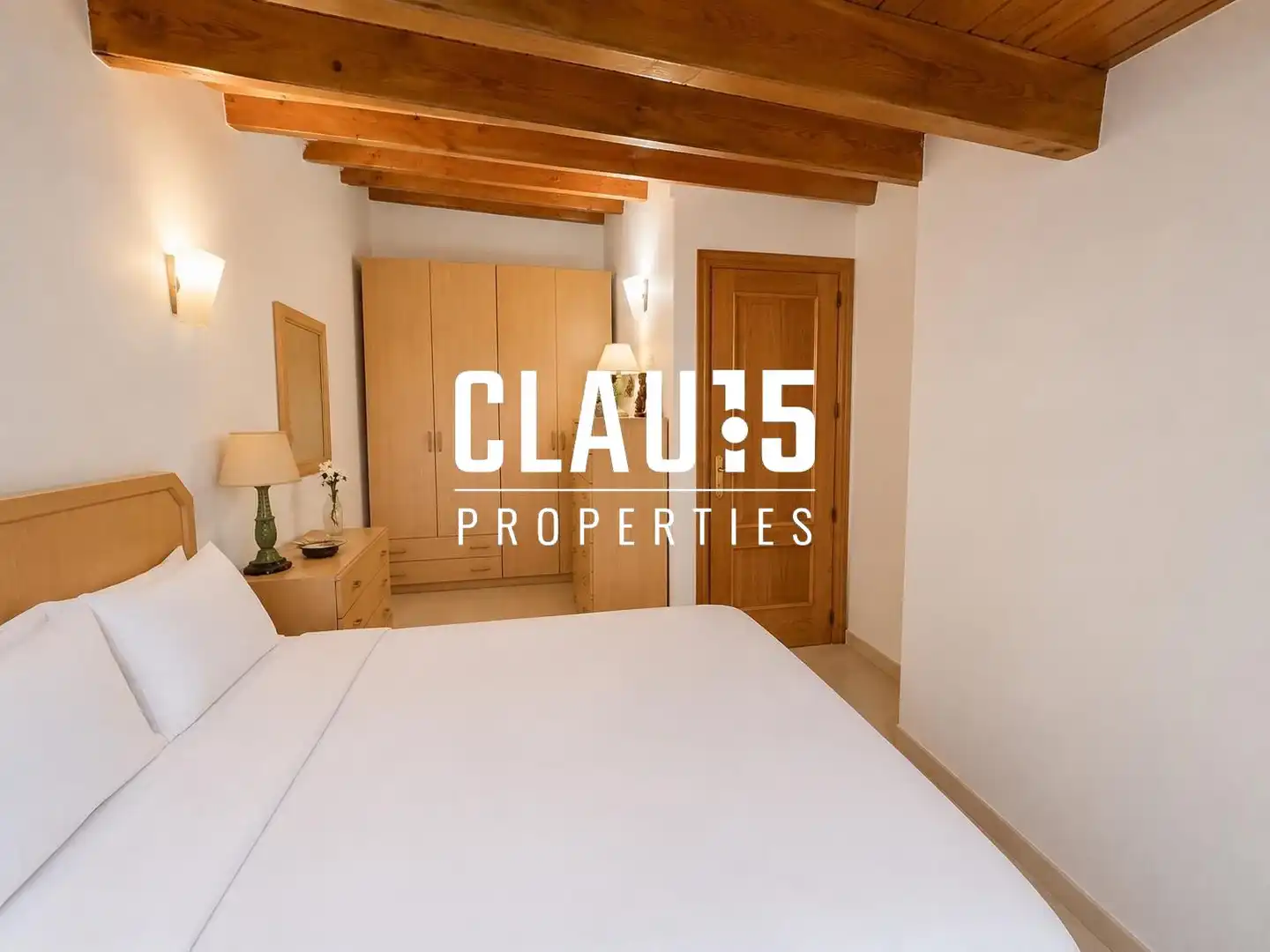 Habitación de Ático en venta en Canet de Mar con Aire acondicionado, Calefacción y Balcón