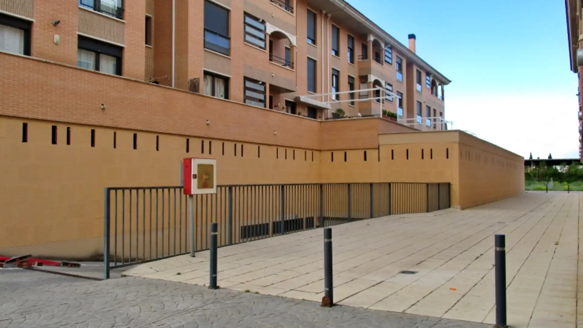 Vista exterior de Local en venta en Calatayud