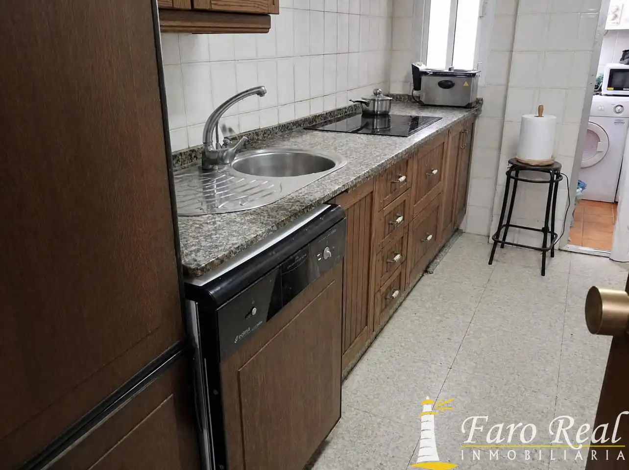 Kitchen of Ground floor for sale in Sanlúcar de Barrameda  with Storage room
