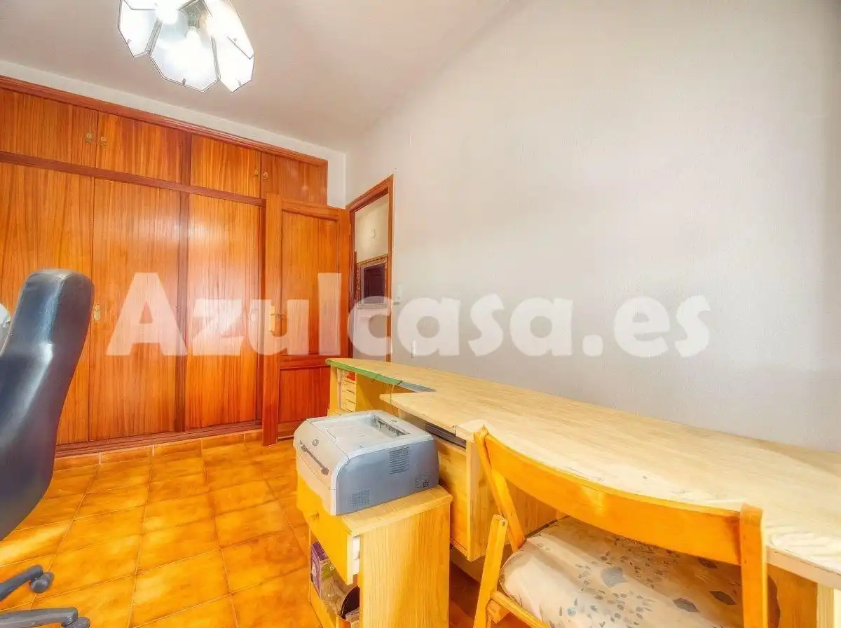 Dormitori de Casa adosada en venda en Alicante / Alacant amb Aire condicionat, Terrassa i Traster