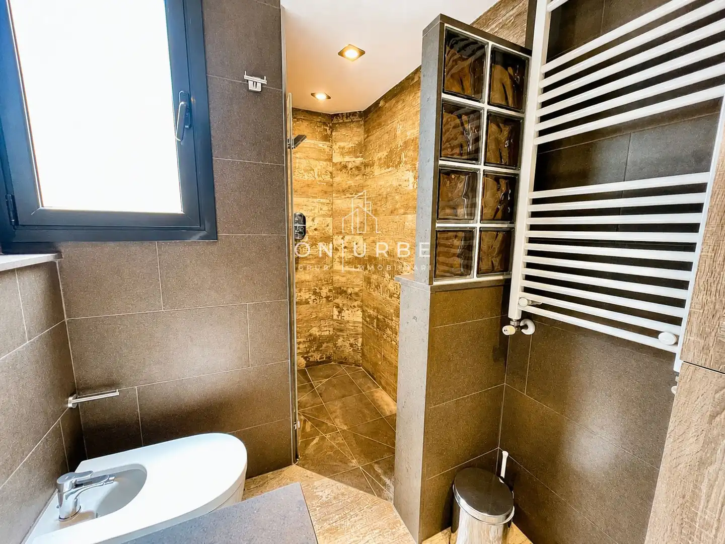 Piso con terraza en venta en Joan de Borbo Comte Barce, imagen 27
