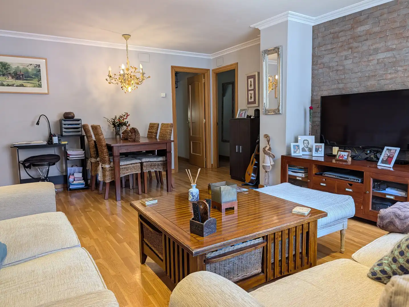 Wohnzimmer von Wohnungen zum Verkauf in Ezcaray mit Heizung, Abstellraum und Möbliert
