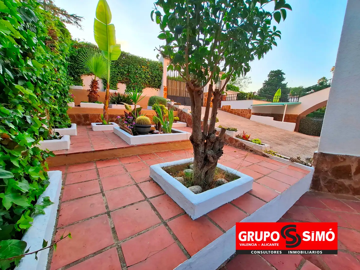 Jardí de Casa o xalet en venda en Picassent amb Aire condicionat, Jardí privat i Terrassa