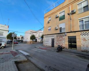 Exterior view of Flat for sale in Marchena  with Air Conditioner, Heating and Storage room