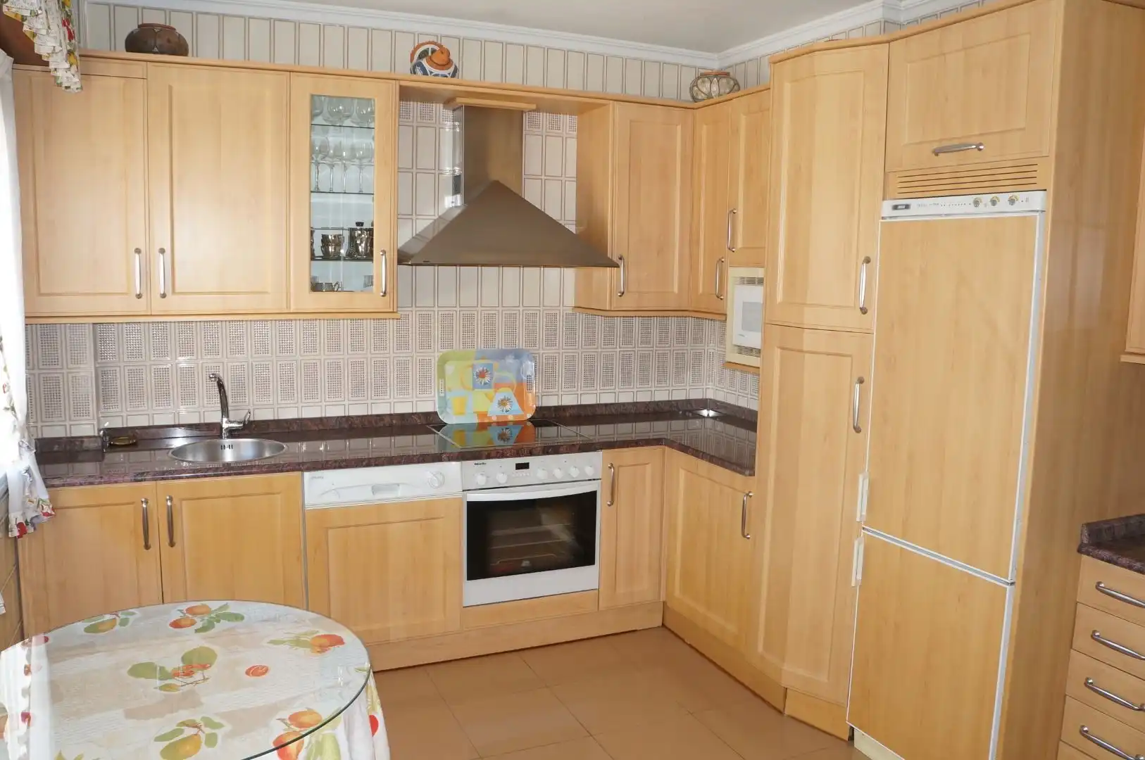 Cuina de Casa o xalet en venda en Entrena amb Terrassa