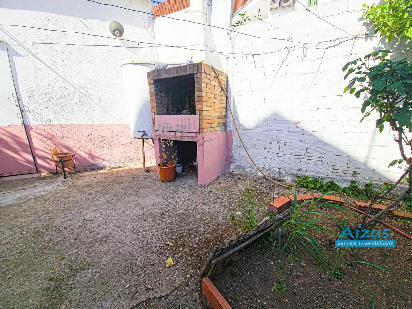 Jardí de Casa o xalet en venda en Ripollet amb Aire condicionat i Calefacció