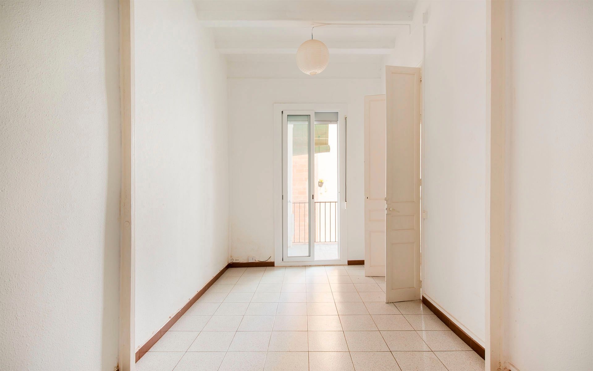 Flat for sale in  Barcelona Capital  with Terrace and Storage room