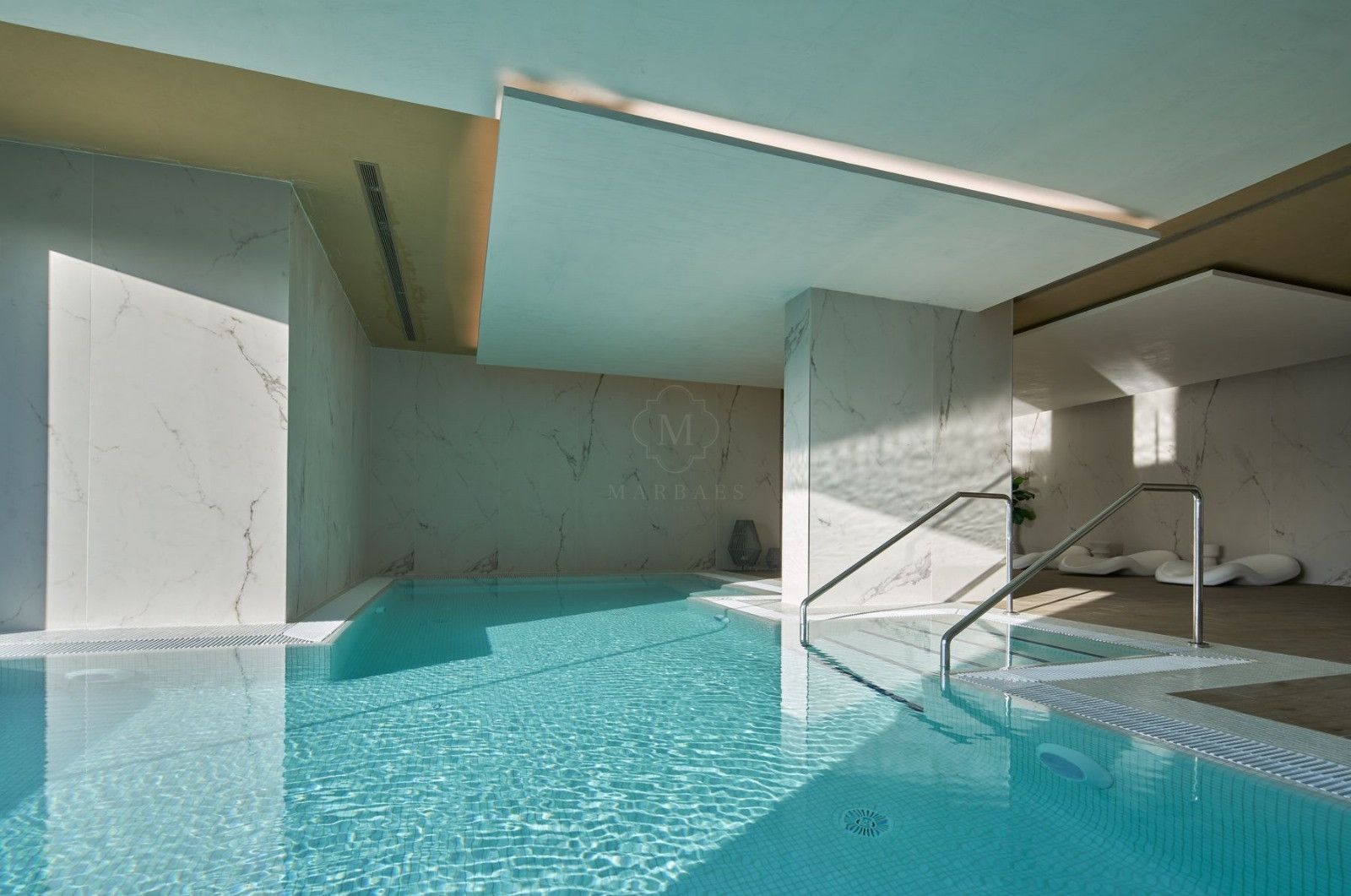 Piscina de Planta baixa de lloguer en Estepona amb Aire condicionat, Jardí privat i Piscina