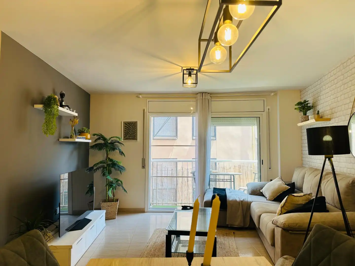 Sala de estar de Piso en venta en Amposta con Aire acondicionado, Terraza y Amueblado