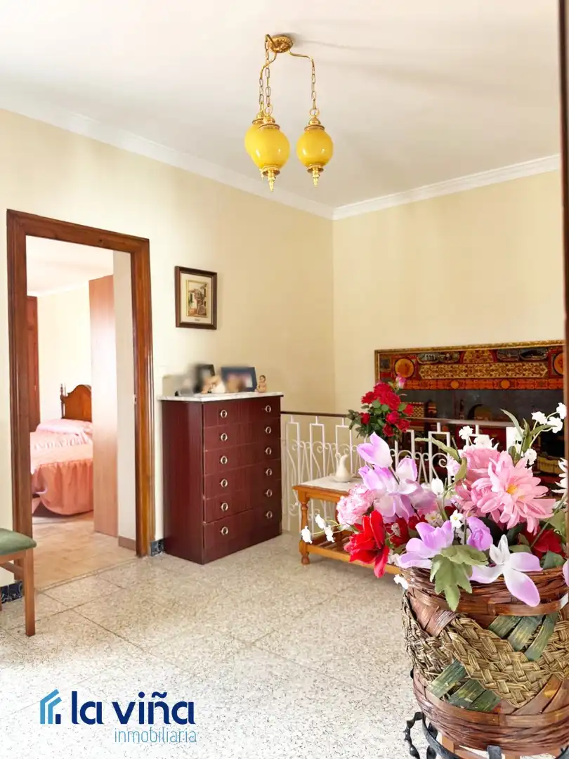 Houses for sale in Mollina  with Air Conditioner, Heating and Furnished