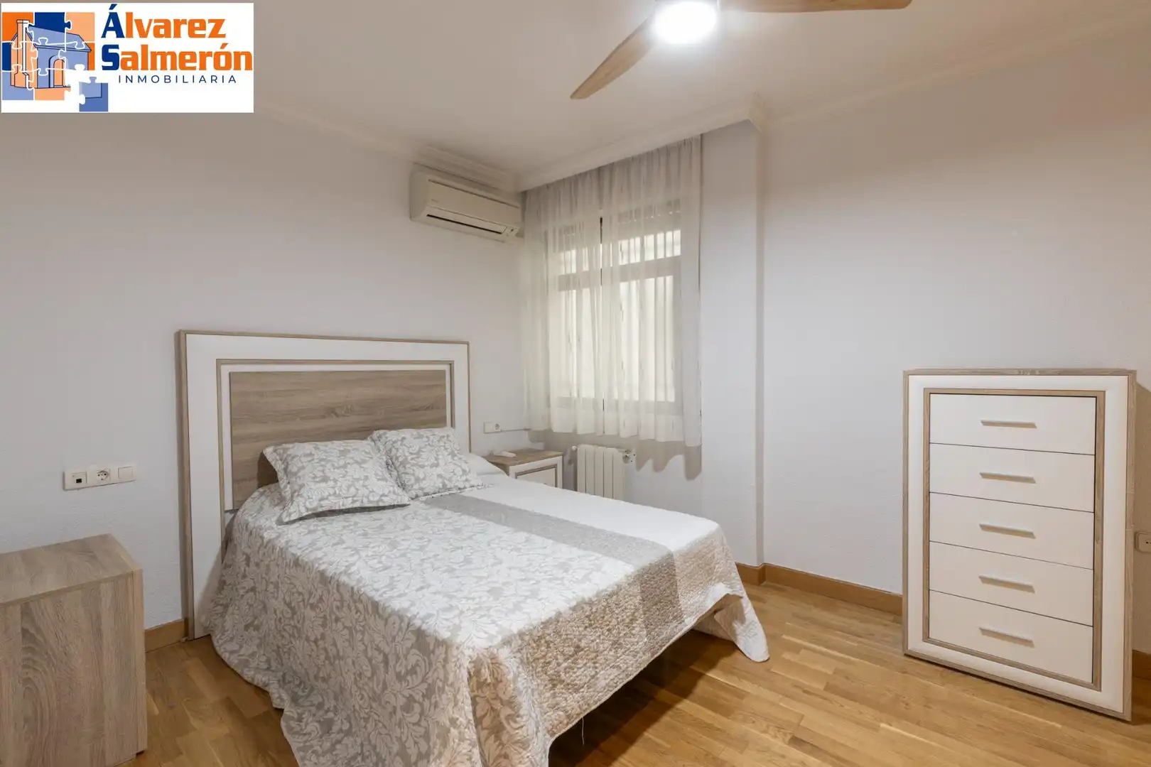 Piso en venta en Calle CARRIL DEL PICON, Centro - Sagrario