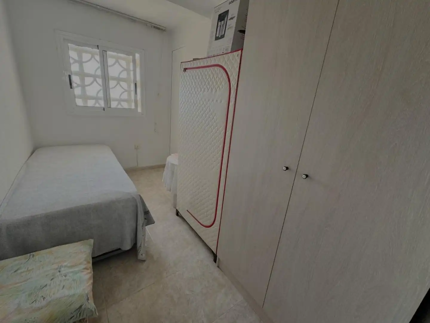 Habitación de Apartamento en venta en Benidorm con Aire acondicionado, Jardín privado y Amueblado