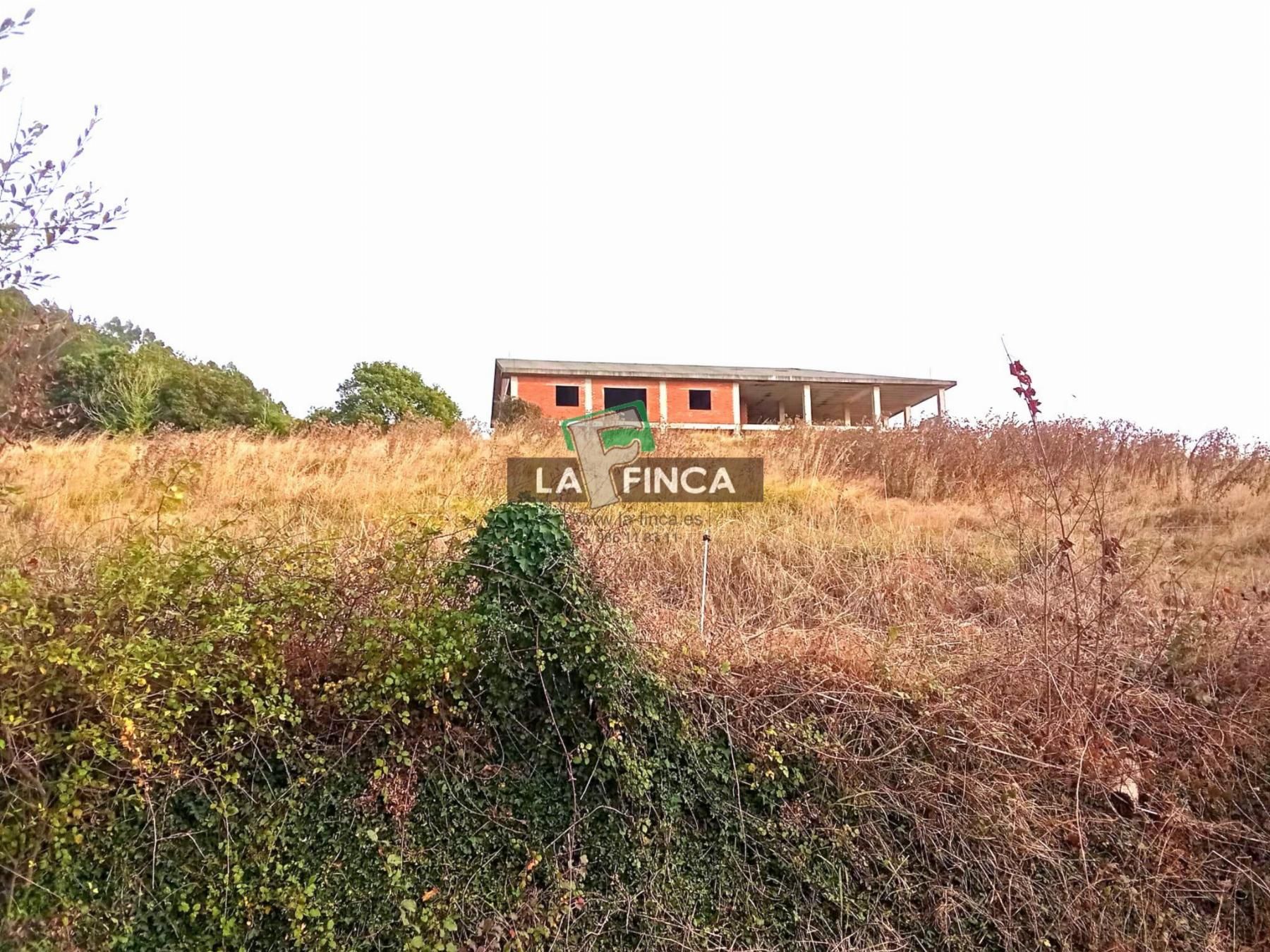 Building for sale in Salas