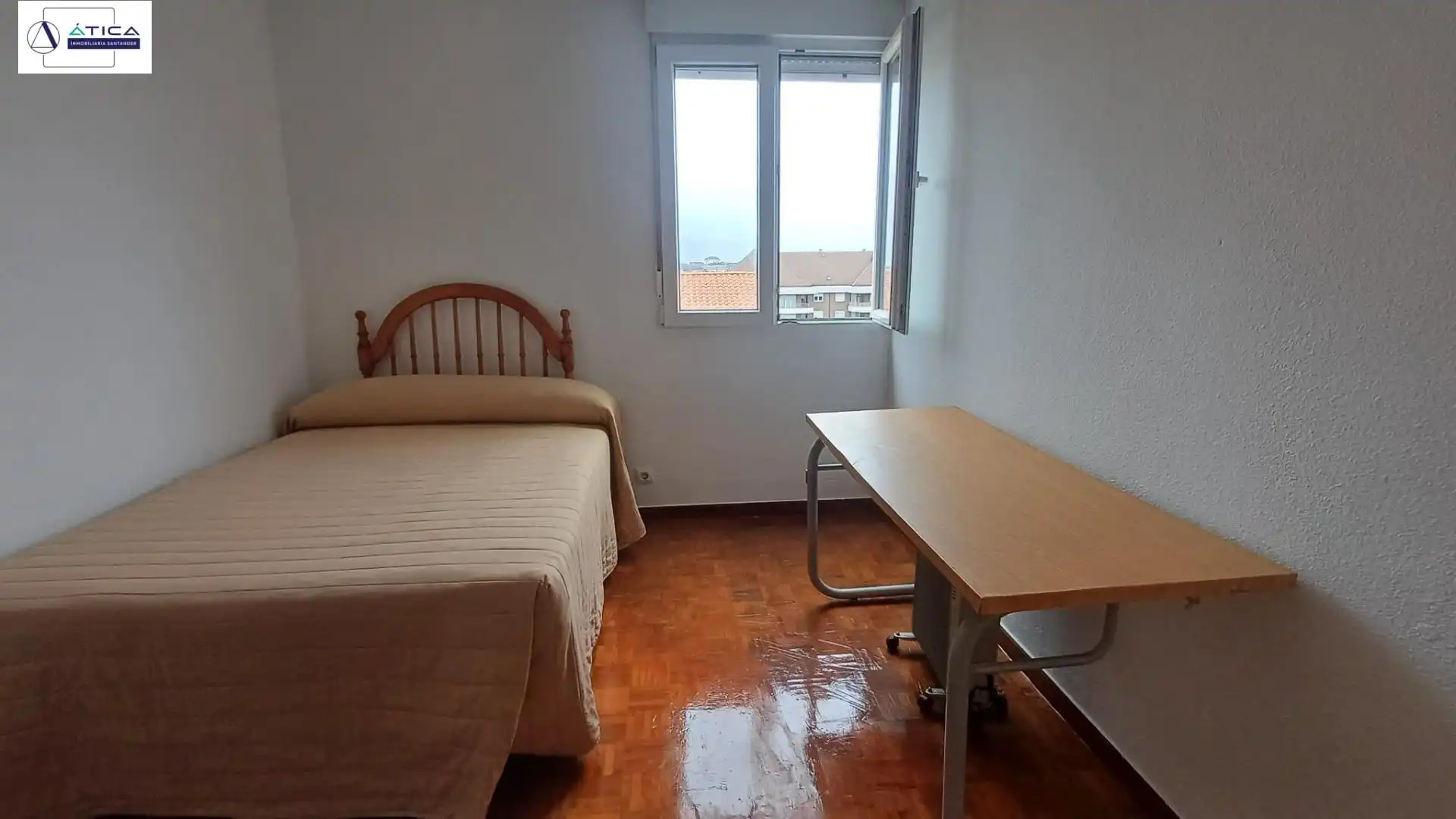 Bedroom of Flat for sale in Santander  with Parquet flooring and Terrace
