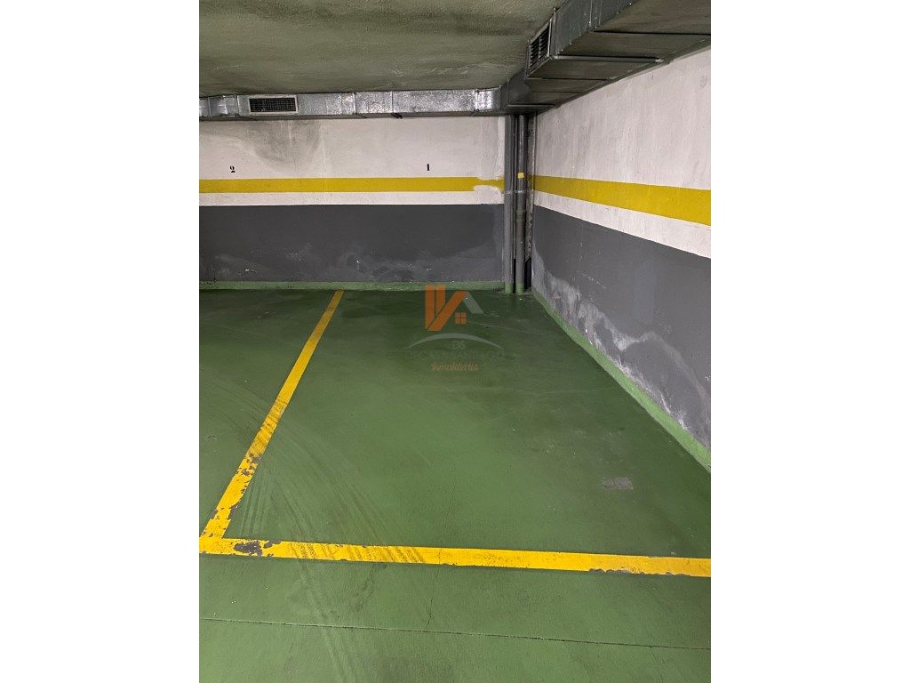 Parking de Garaje de alquiler en Santiago de Compostela 