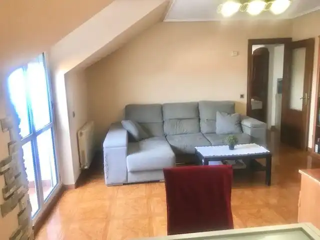 Sala de estar de Ático en venta en Noja con Calefacción, Terraza y Amueblado