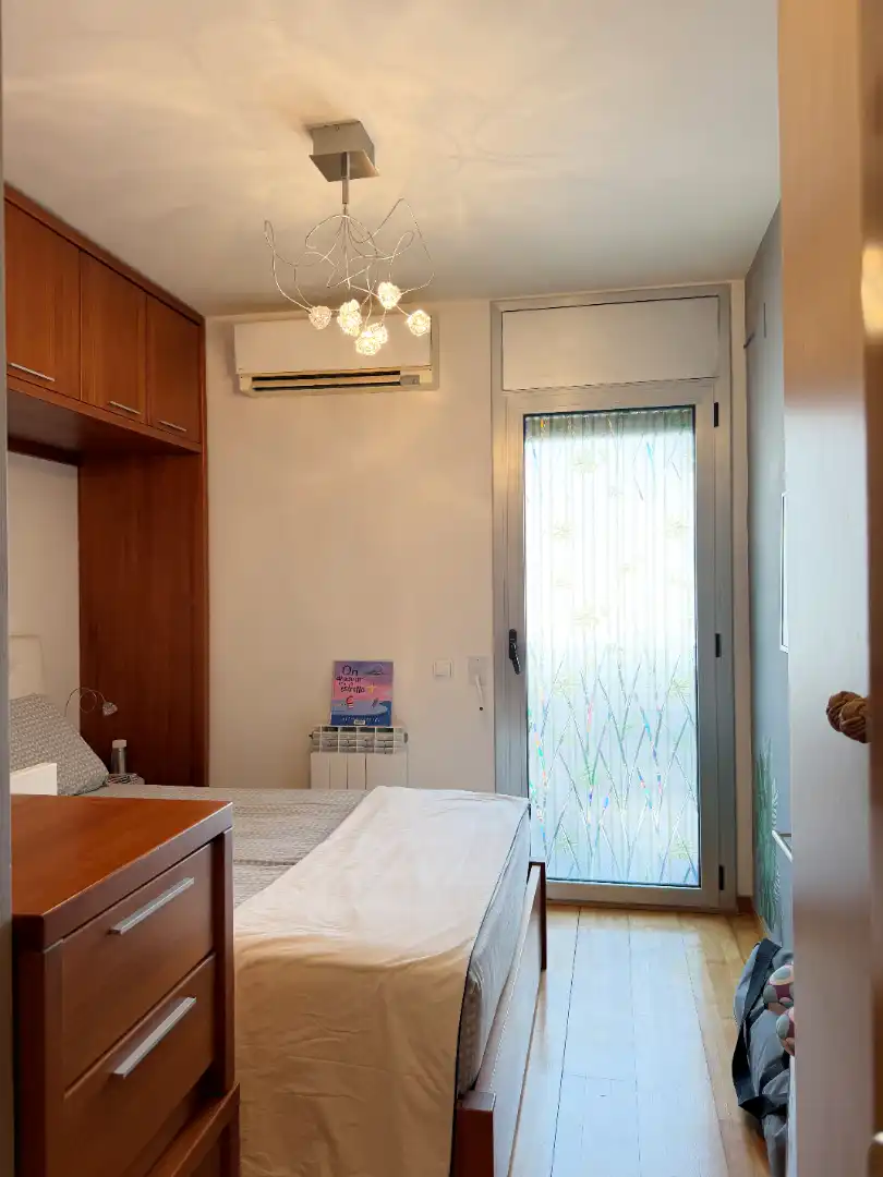 Bedroom of Flat for sale in Barcelona  with Air Conditioner, Heating and Furnished