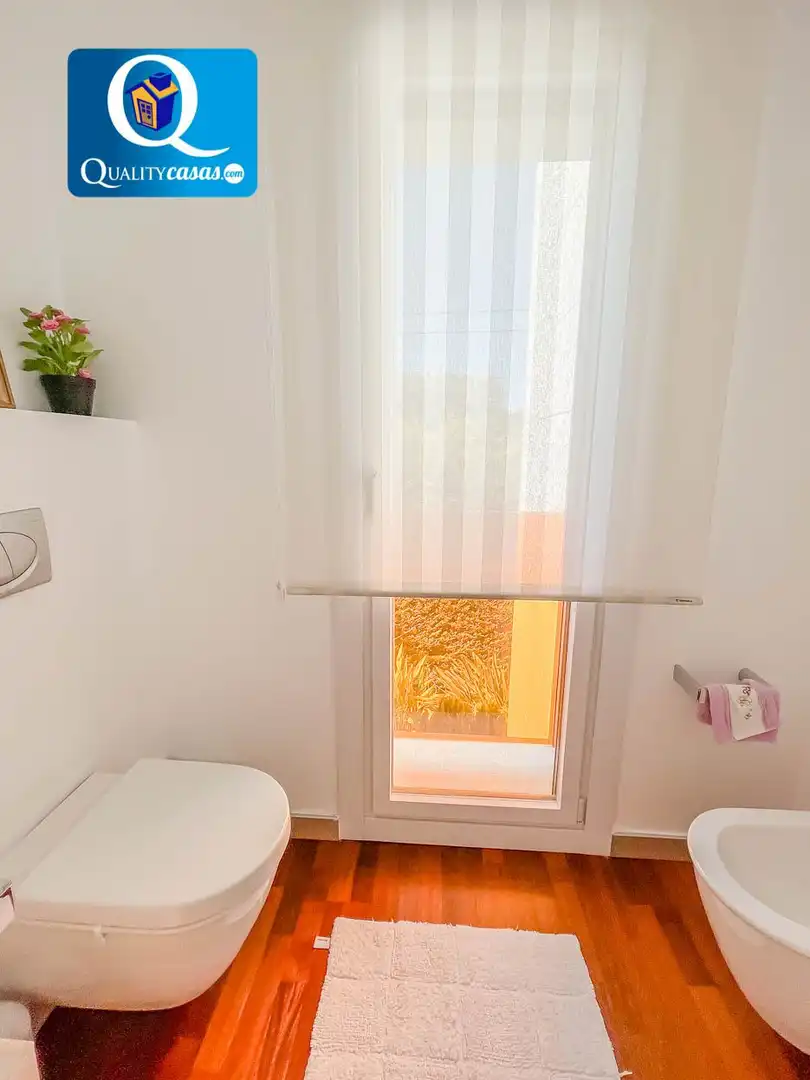 Terrassa de Casa o xalet en venda en Alicante / Alacant amb Aire condicionat, Calefacció i Terrassa