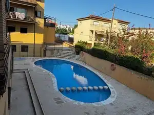 Piscina de Piso de alquiler en Torredembarra con Aire acondicionado, Calefacción y Amueblado