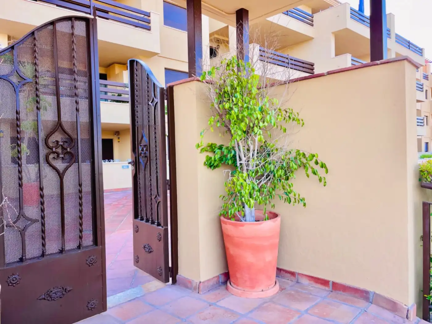 Garten von Wohnung zur Miete in Sotogrande mit Klimaanlage, Terrasse und Möbliert