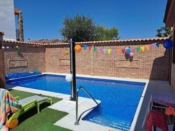 Piscina de Casa adosada en venda en Ciempozuelos amb Aire condicionat i Piscina