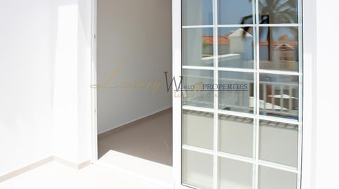 Foto 4 de Apartamento en venta en De Bruselas, Playa de Fañabé, Adeje
