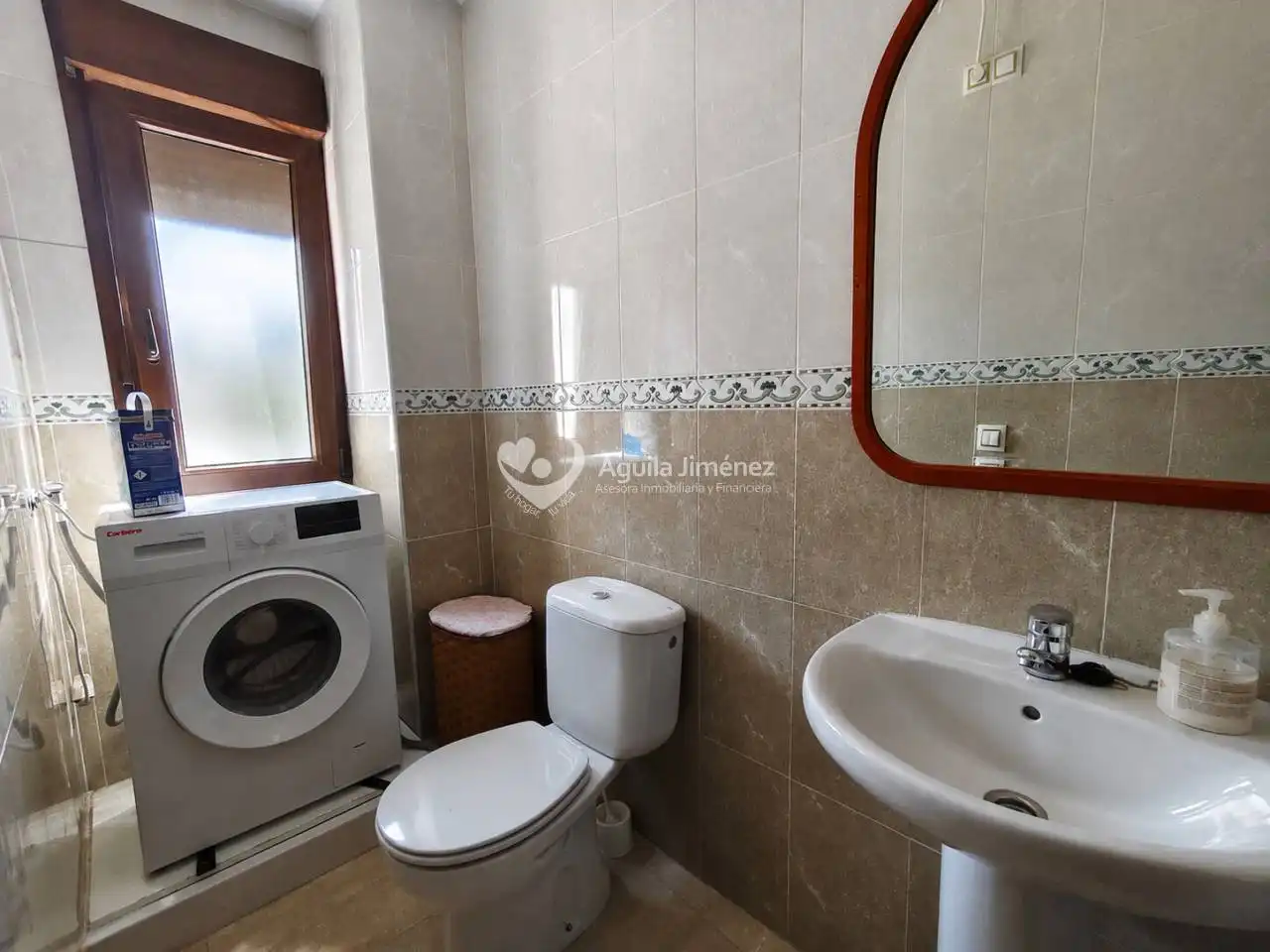 Bathroom of Flat for sale in Alcalá de Guadaira  with Air Conditioner, Heating and Storage room